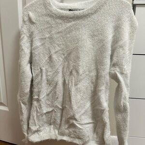 Ellen Tracy Soft White Crew Neck Sweater